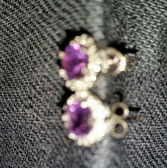WGP .925 Silver Amethyst Flower Post Earrings - Picture 3 of 7